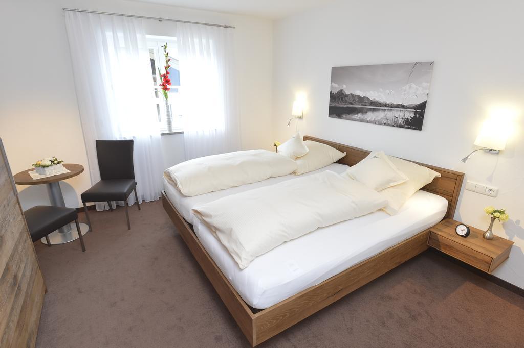 Ferienwohnungen Gerlach Oberstdorf Ruang foto